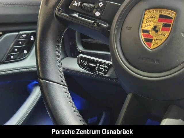 Porsche Taycan 4S