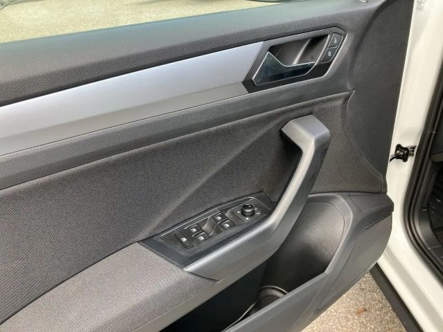 Volkswagen T-Roc Friends TSI