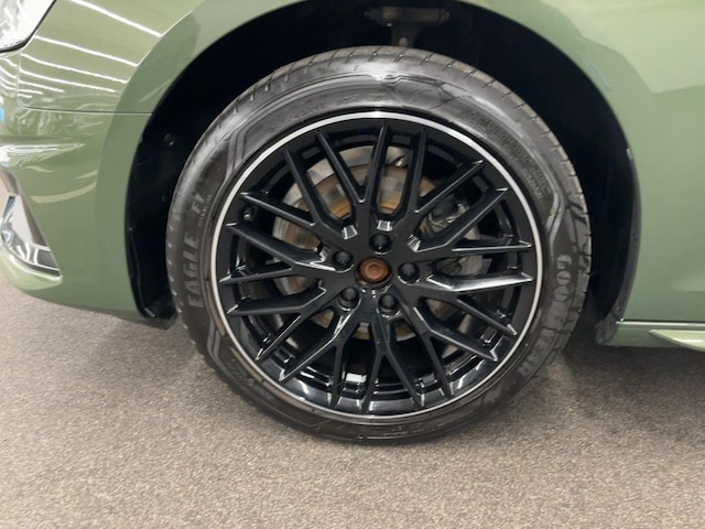 Audi A4 30 TDI S-Tronic Sedan