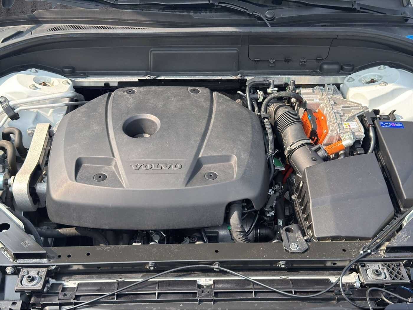 Volvo XC60 AWD R-Design Recharge T6