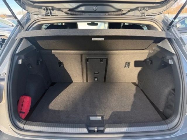 Volkswagen Golf 2.0 TDI DSG Golf VIII Plus