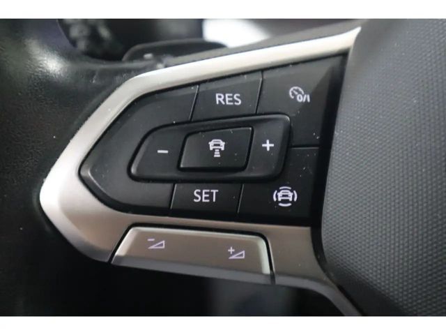 Volkswagen Golf 1.5 eTSI DSG Golf VIII Life