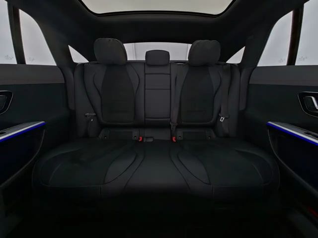 Mercedes-Benz EQE 300 AMG Line Sedan