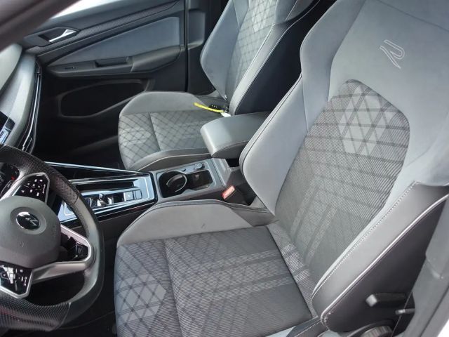 Volkswagen Golf R-Line Variant