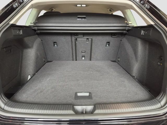 Volkswagen Golf DSG Life Variant