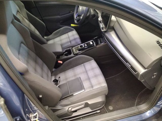 Volkswagen Golf Matrix/CarPlay/Black/AHK/Virt/360/ACC