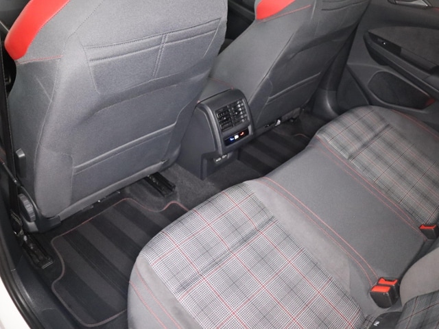 Volkswagen Golf 2.0 TSI DSG Style