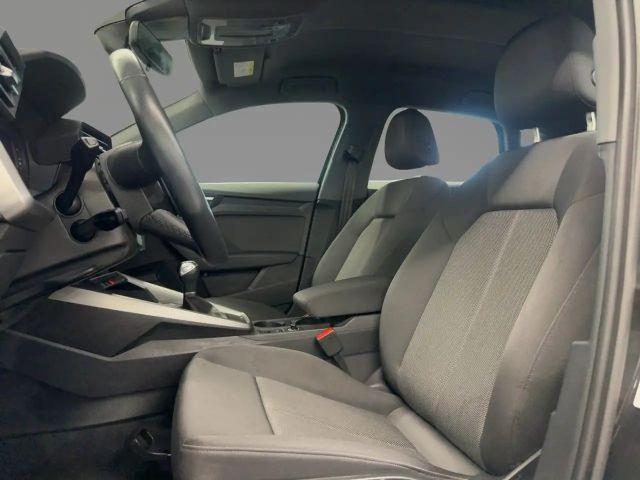 Audi A3 30 TFSI Sedan