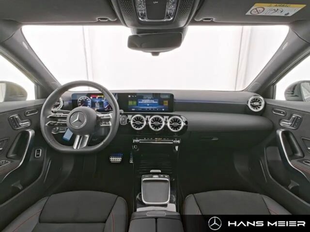 Mercedes-Benz A 220 A 220 d AMG Line