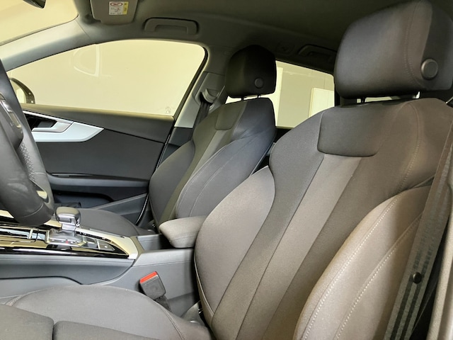 Audi A4 40 TDI Avant S-Tronic