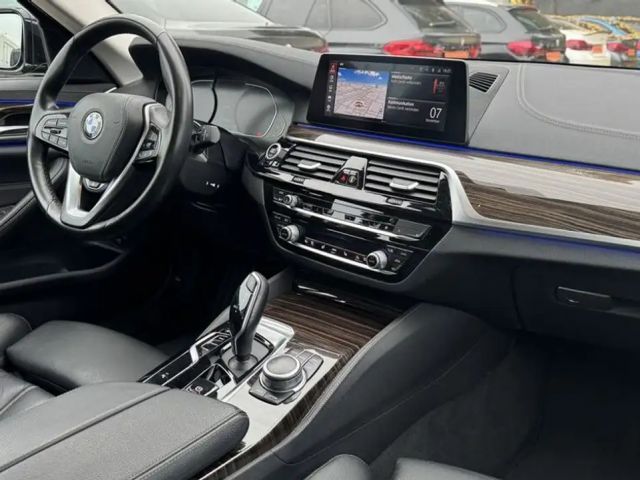 BMW 520 520d Luxury Line