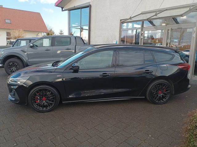 Ford Focus ST Line Wagon