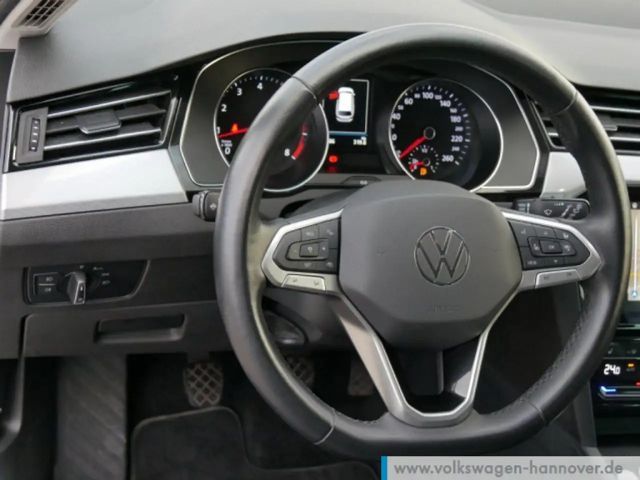 Volkswagen Passat 1.5 TSI Business Variant