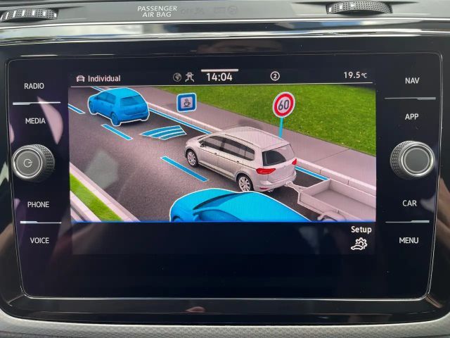 Volkswagen Touran DSG IQ.Drive Move