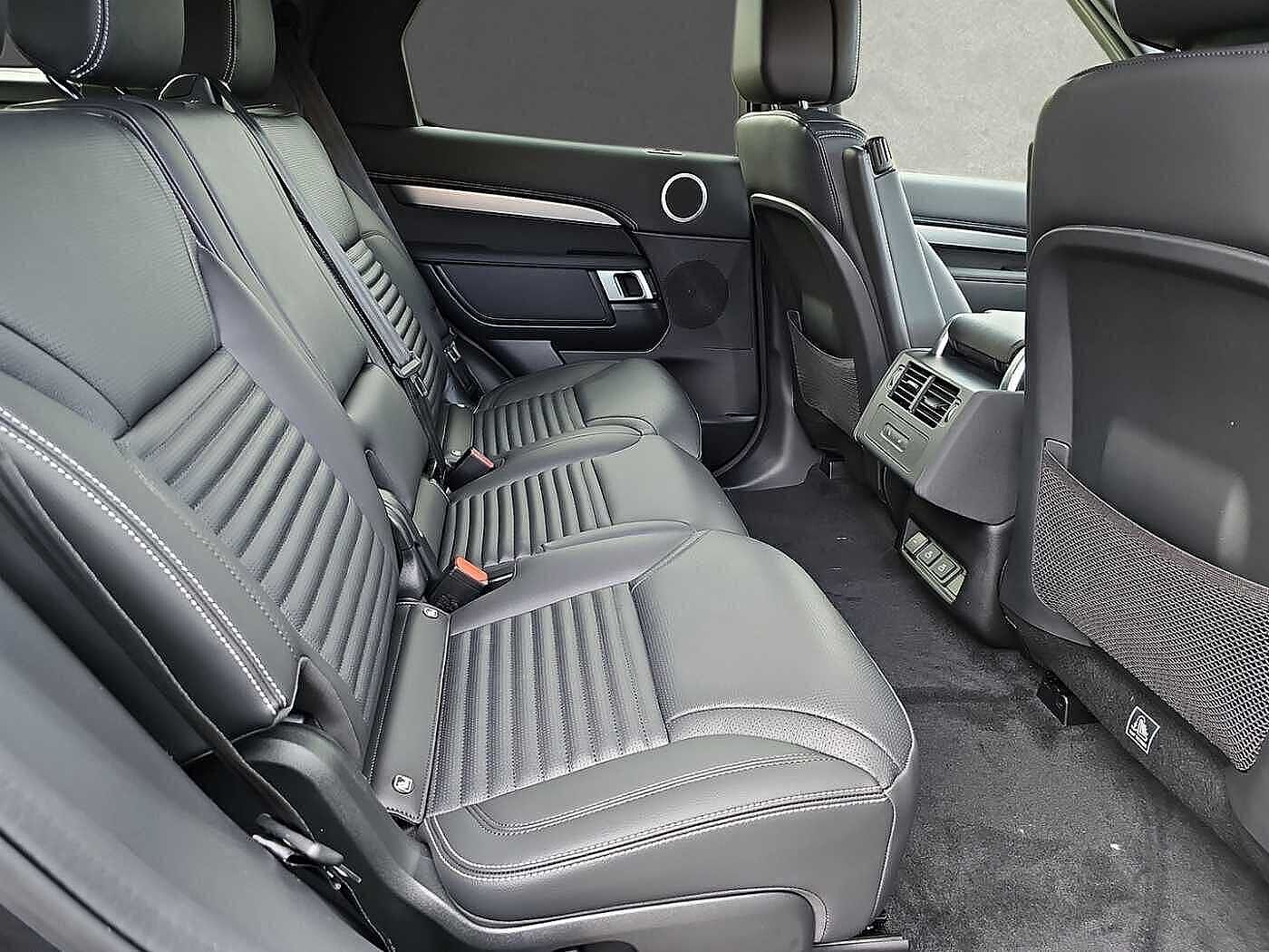 Land Rover Discovery D250 Dynamic SE