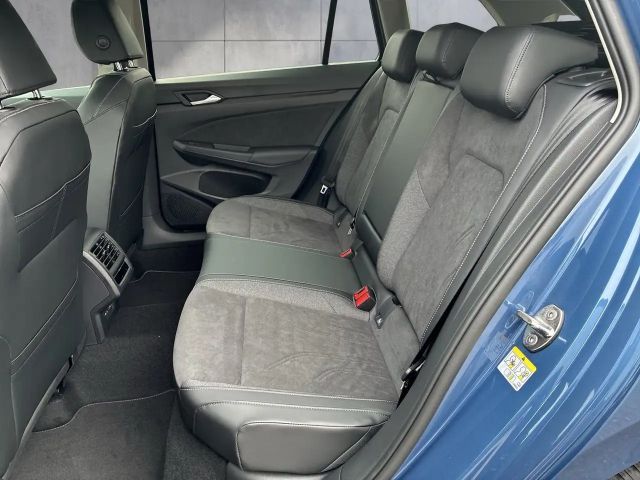 Volkswagen Golf Business DSG Variant