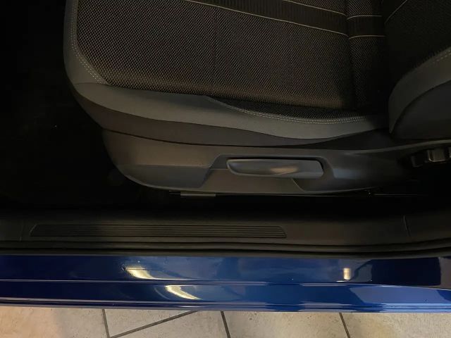 Volkswagen Polo 1.0 TSI BMT DSG Style