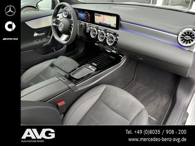 Mercedes-Benz CLA 200 AMG Line Coupé