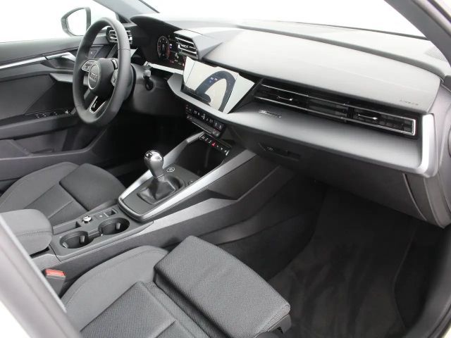 Audi A3 30 TDI Sedan