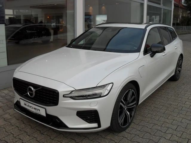 Volvo V60 AWD R-Design T8
