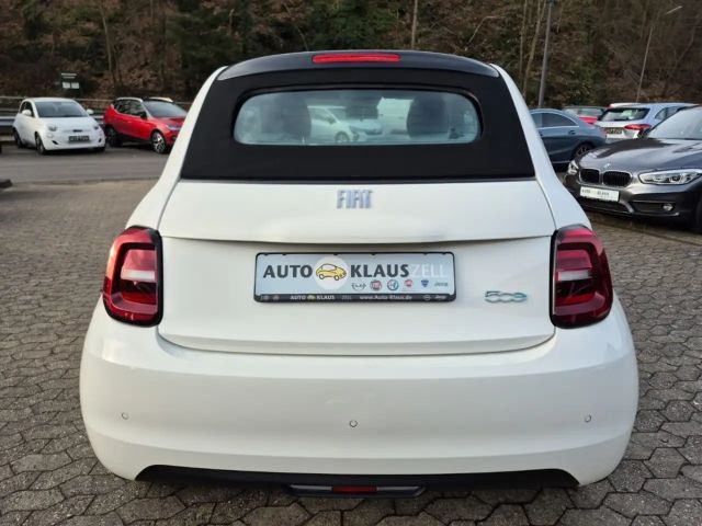 Fiat 500e Icon