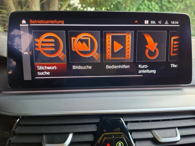 BMW 530 530d M-Sport Touring xDrive