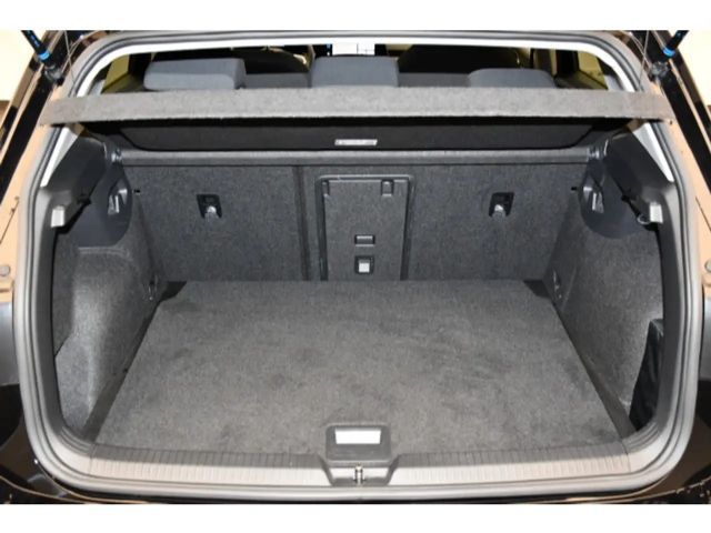 Volkswagen Golf 1.5 TSI Golf VIII