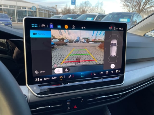 Volkswagen Golf 1.5 eTSI DSG Golf VIII