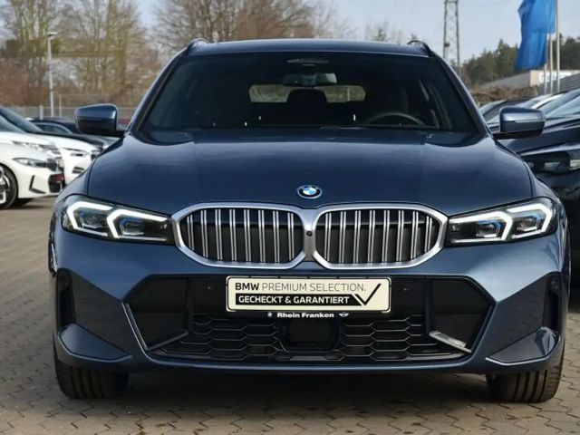 BMW 330 330e M-Sport xDrive