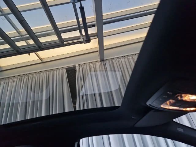 Mercedes-Benz A 180 AMG Line