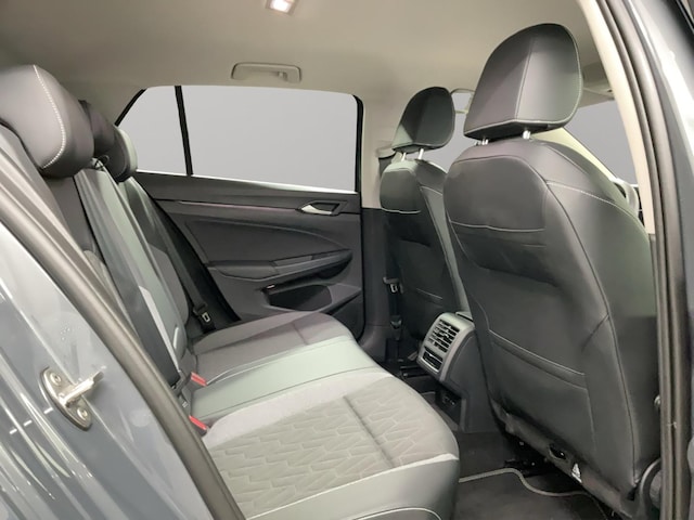 Volkswagen Golf 1.5 TSI Golf VIII