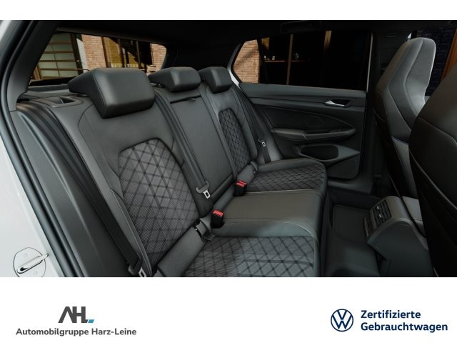 Volkswagen Golf 1.5 eTSI DSG Golf VIII IQ.Drive