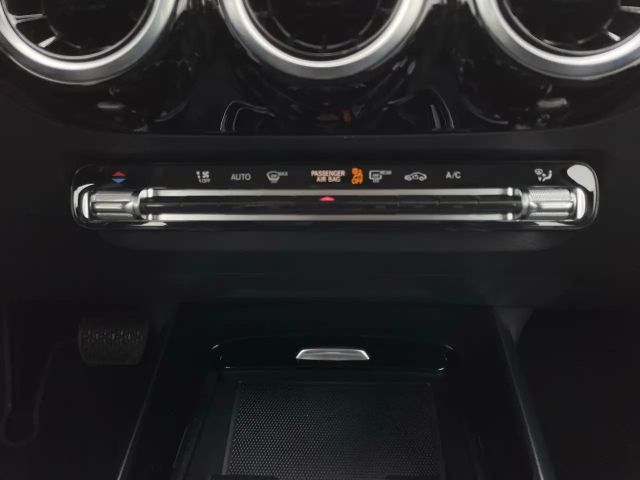 Mercedes-Benz B 180 B 180 PROGR+LED+KAMERA+EASY+P+ASSIST+CARPLAY+SHZ