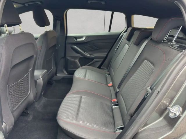 Ford Focus EcoBoost ST Line Wagon