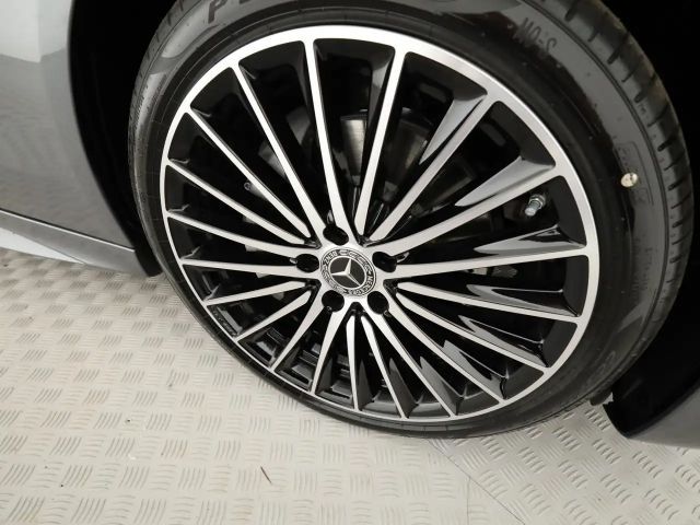 Mercedes-Benz C 220 AMG Line C 220 d Sedan