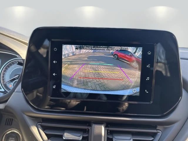 Suzuki S-Cross Hybrid