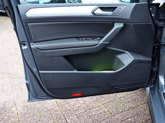 Volkswagen Touran 1.5 TSI DSG