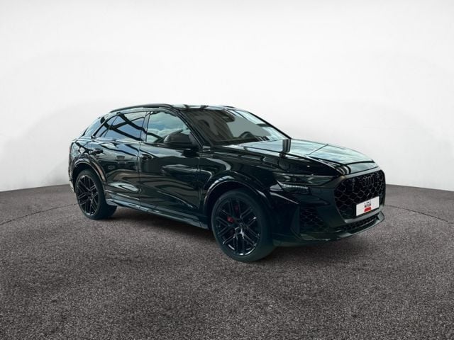Audi RS Q8 Performance Quattro