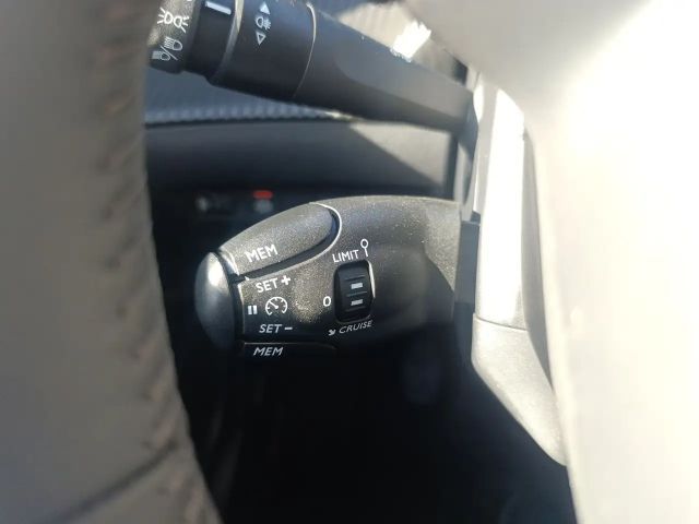 Peugeot 2008 Allure Pack PureTech