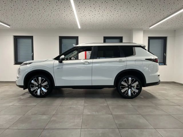 Mitsubishi Outlander 4WD PHEV