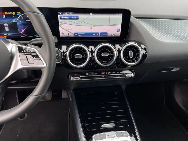 Mercedes-Benz B 180 Progressive