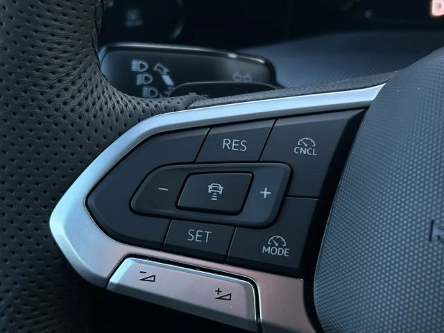 Volkswagen Golf DSG Golf VIII R-Line Variant