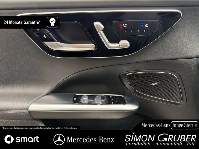 Mercedes-Benz C 200 AMG Line Sedan