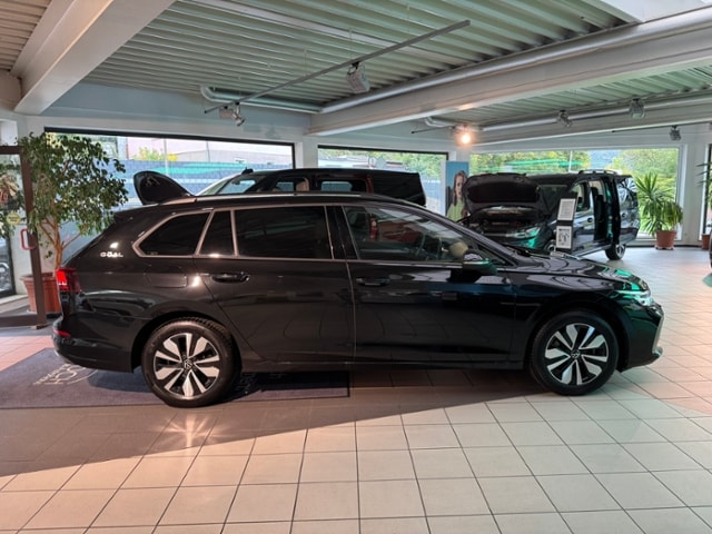 Volkswagen Golf 1.5 TSI Golf VIII Variant