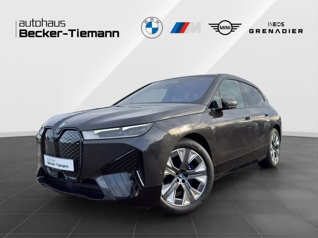 BMW iX xDrive50