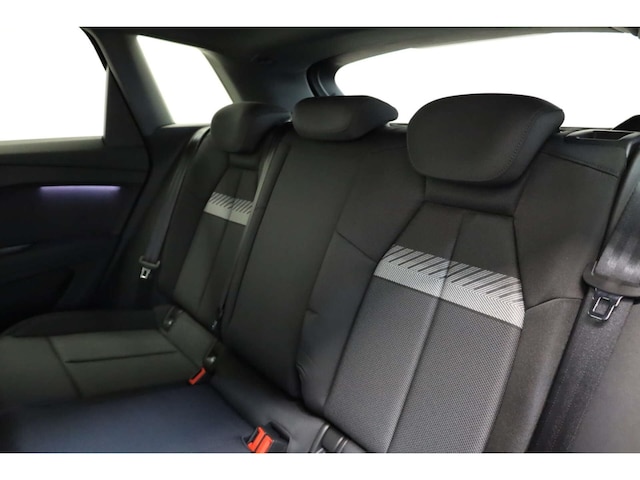 Audi Q4 e-tron SUV 45 e-tron Audi Q4 e-tron