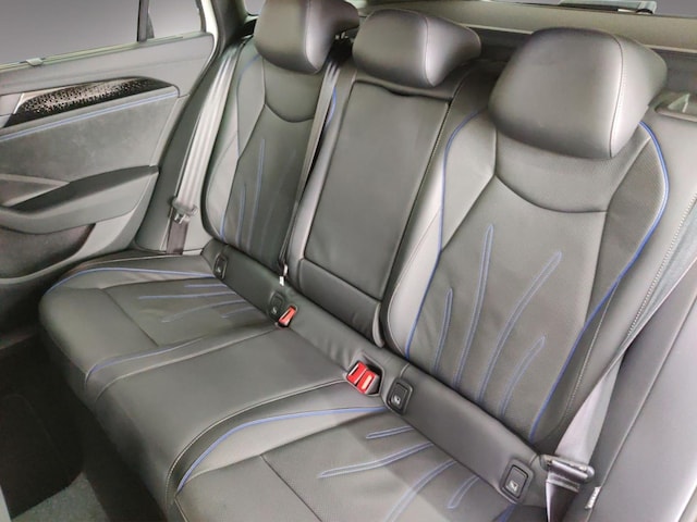 Volkswagen Passat 2.0 TDI R-Line Variant