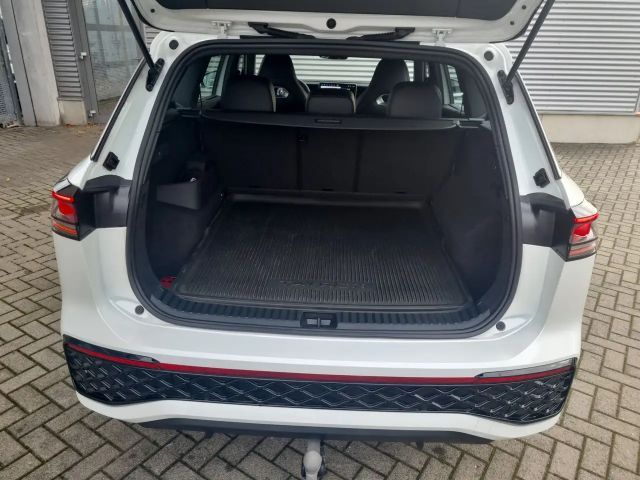 Volkswagen Tayron 2.0 TSI R-Line