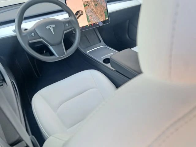 Tesla Model 3 AWD Long Range