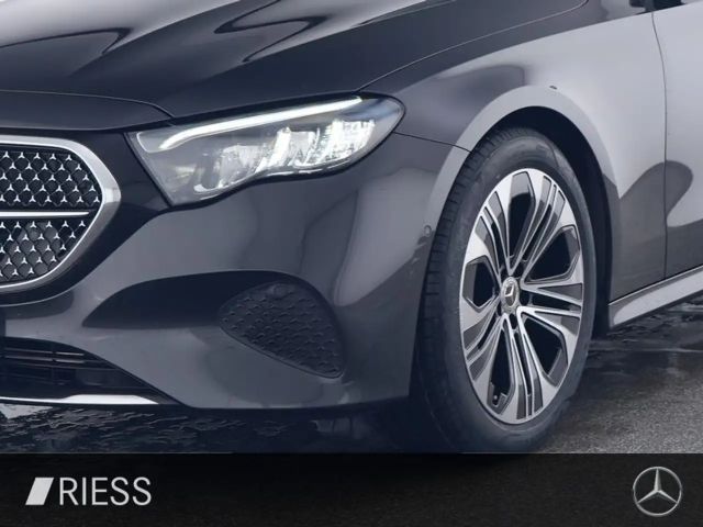 Mercedes-Benz E 220 AVANTGARDE E 220 d Sedan